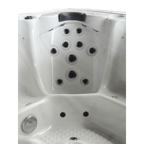 Sanotechnik oasis maxi - detalji